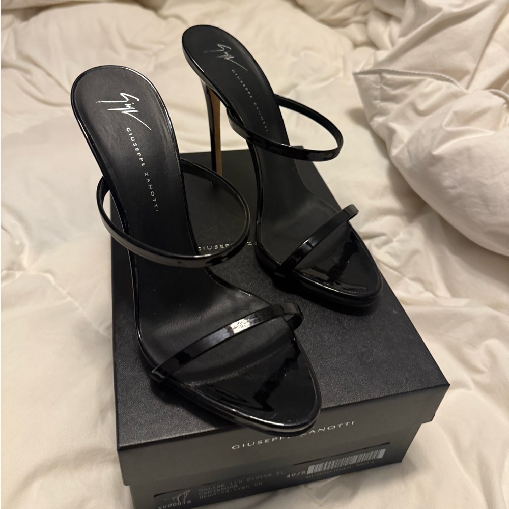 giuseppe zanotti darsey sandals